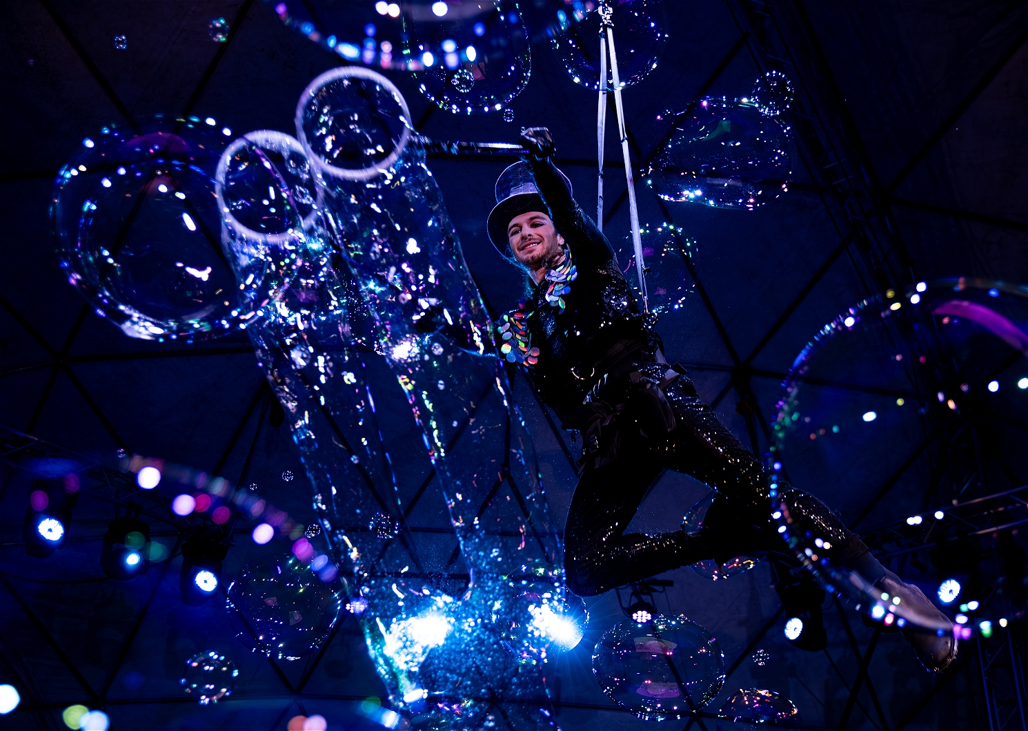 The Flying Bubble Show
